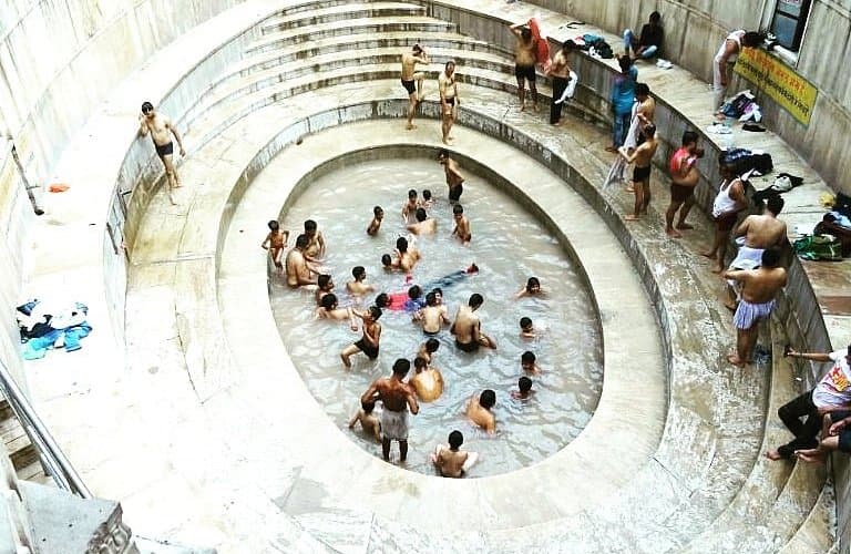 Shyam Kund — The exact sacred excavation site and holy pond